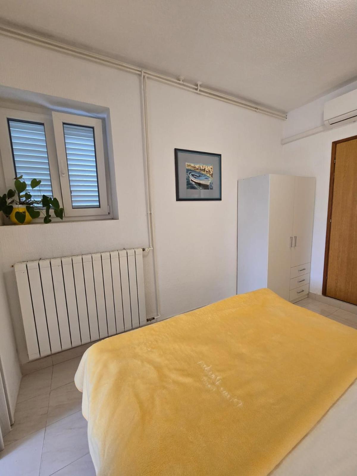 Apartment Ella Banjol Dış mekan fotoğraf